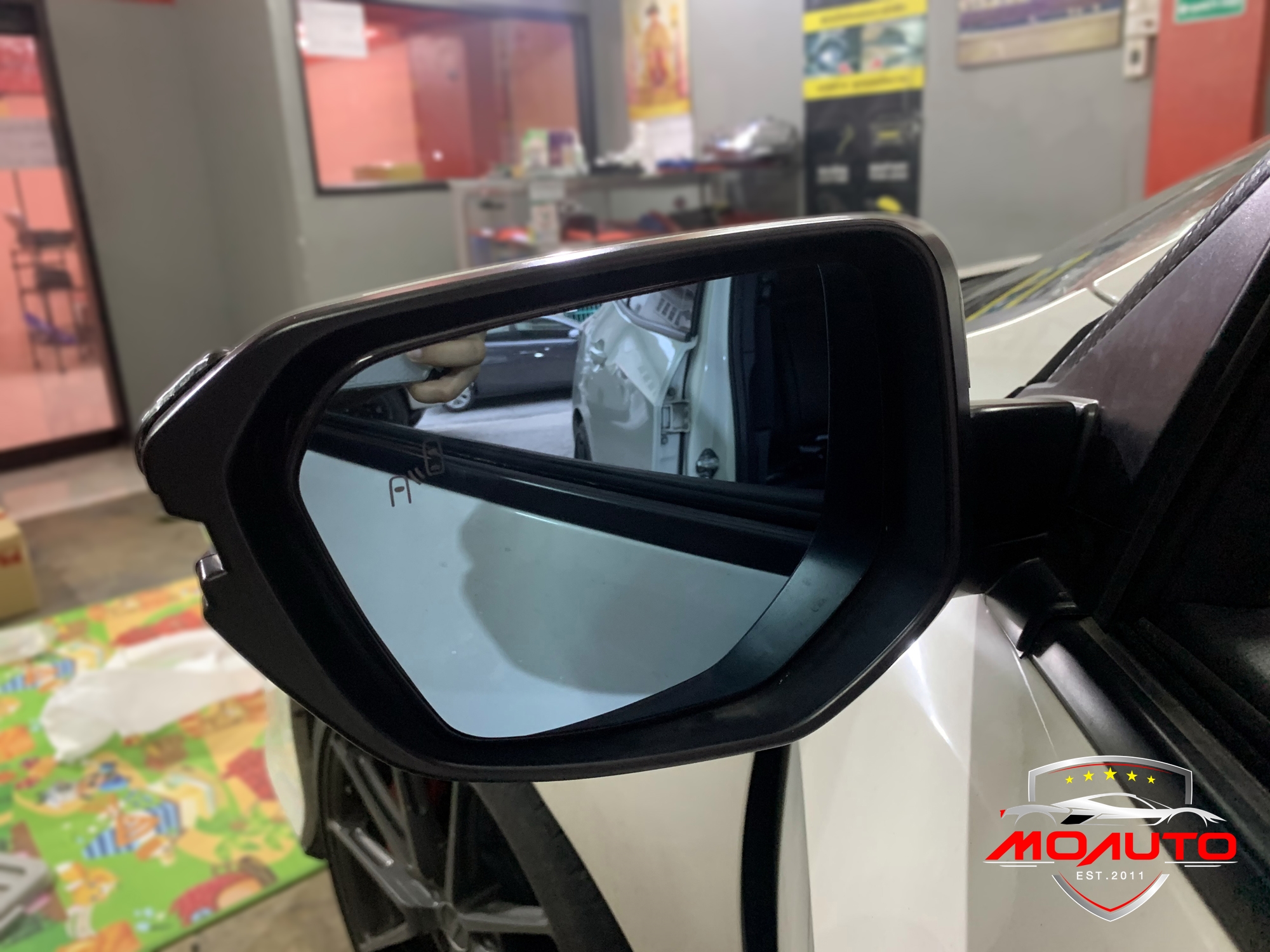 ชุดระบบช่วยเตือนมุมอับสายตาที่กระจกมองข้าง V1 (Blind Spot Monitor) CIVIC FK / FK MC