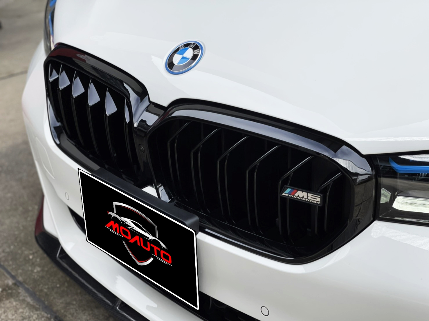 กระจังหน้าดำเงา ซี่คู่ M5 BMW G30 LCI