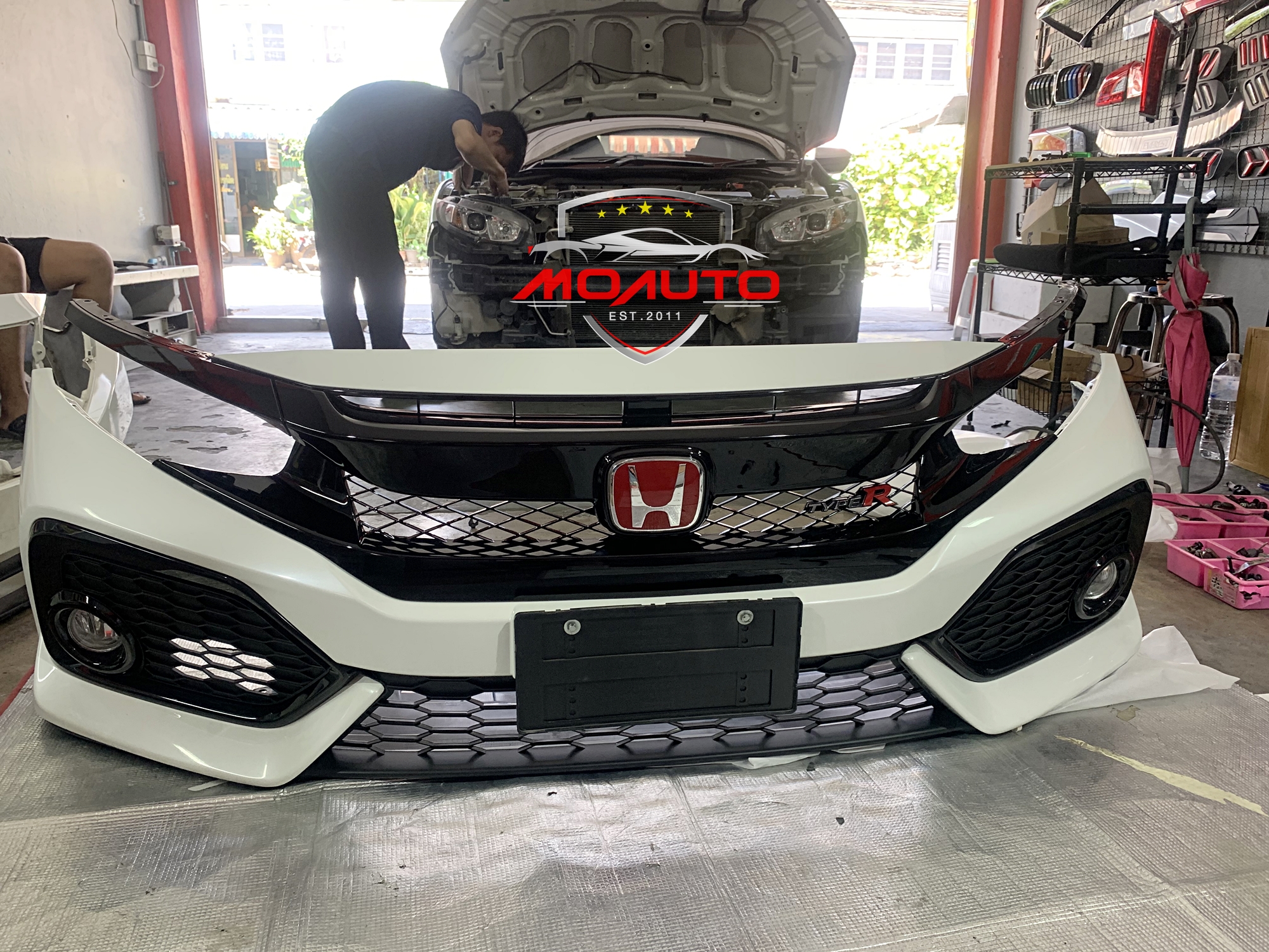 ชุดแต่งกันชนหน้าสำหรับ CIVIC FC ทรง FK HATCHBACK