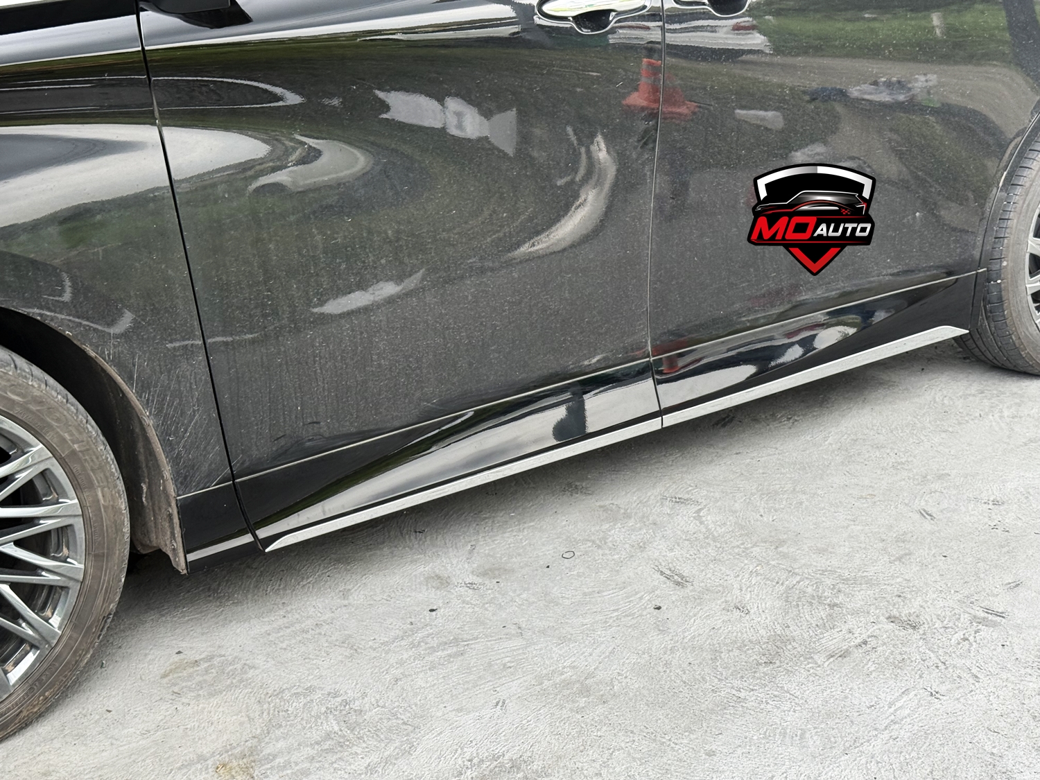 คิ้วกันกระแทกชายประตูล่าง ALPHARD 40 / VELLFIRE 40