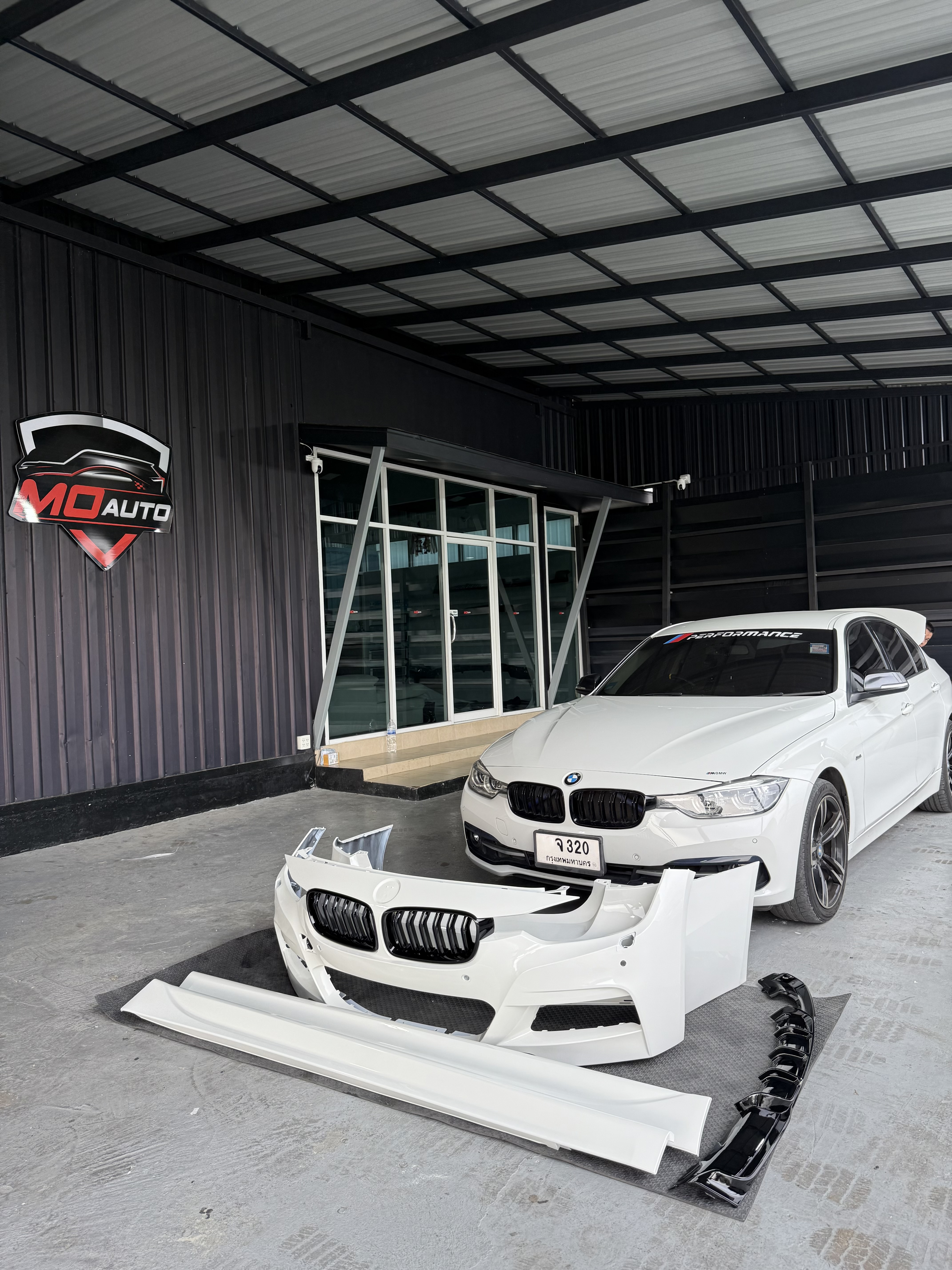 ชุดแต่งรอบคัน M SPORT สำหรับ BMW F30