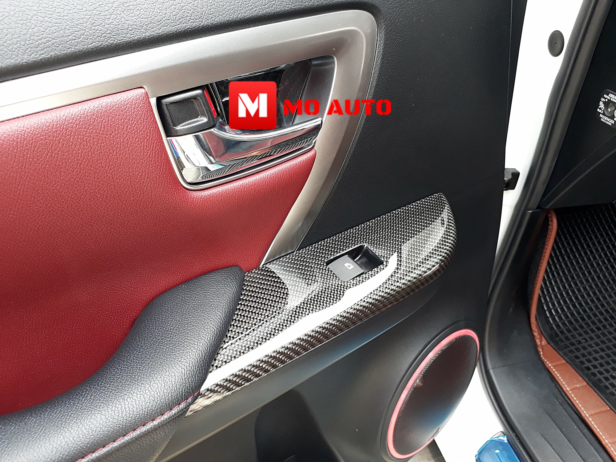 แผงสวิตประตูคาร์บอนแท้ NEW FORTUNER REVO