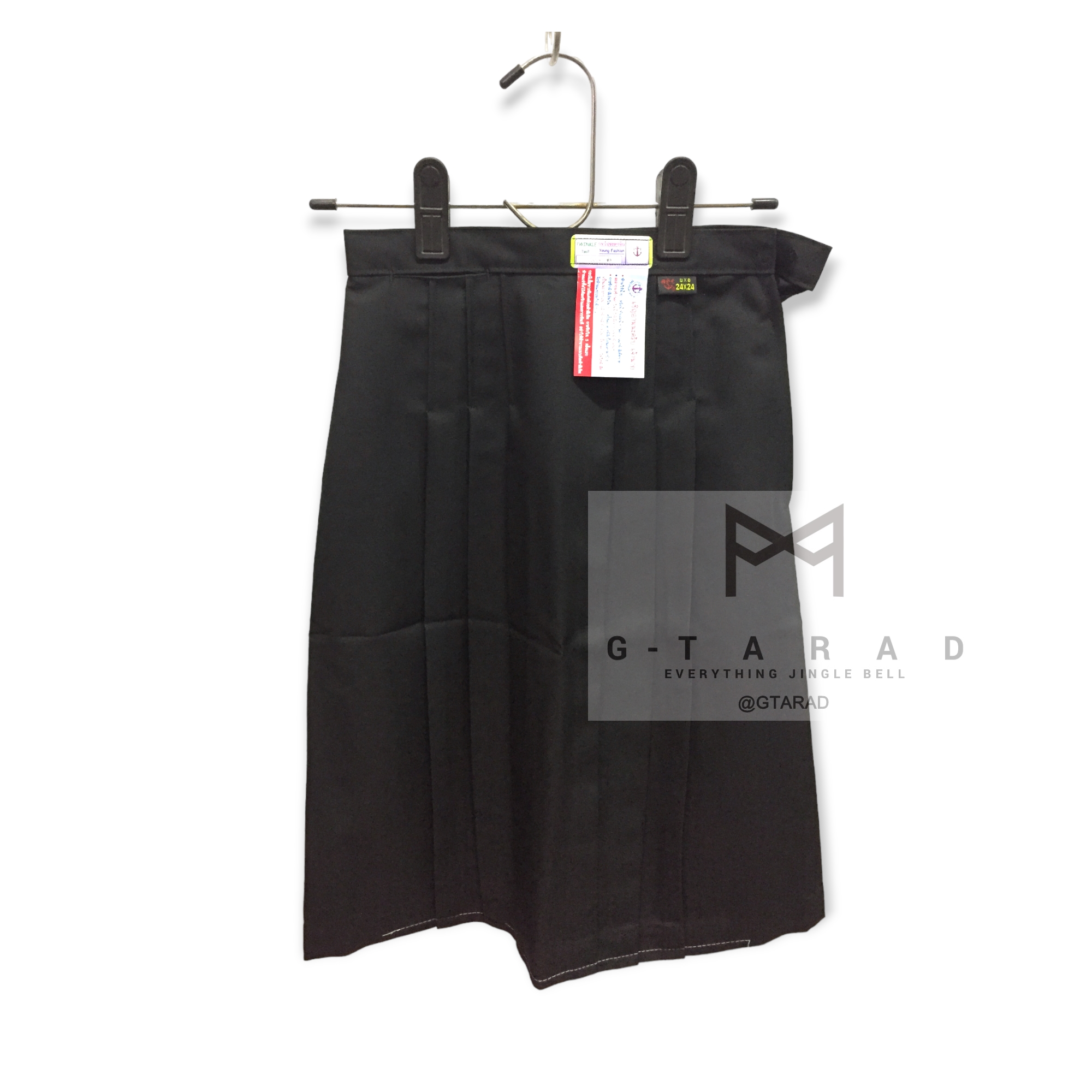 กระโปรงนักเรียนตราสมอ 6 จีบ สี ดำ ผ้ามัน ทรงแคบ