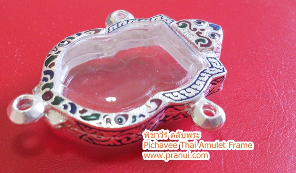 ตลับเงินลงยา ใส่เหรียญเสมา 3 ห่วง