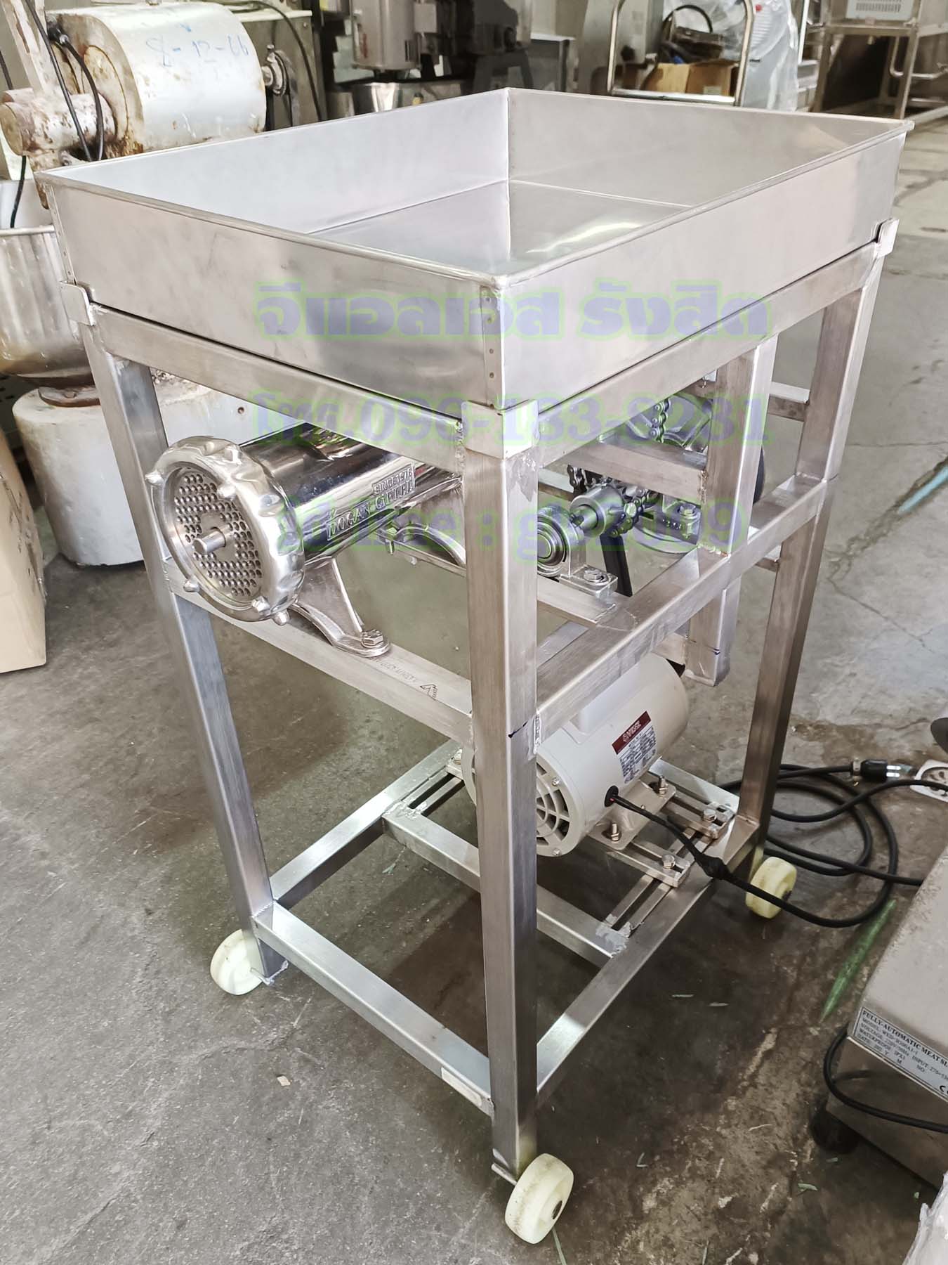 เครื่องบดหมูสแตนเลสเบอร์32 มอเตอร์1แรง