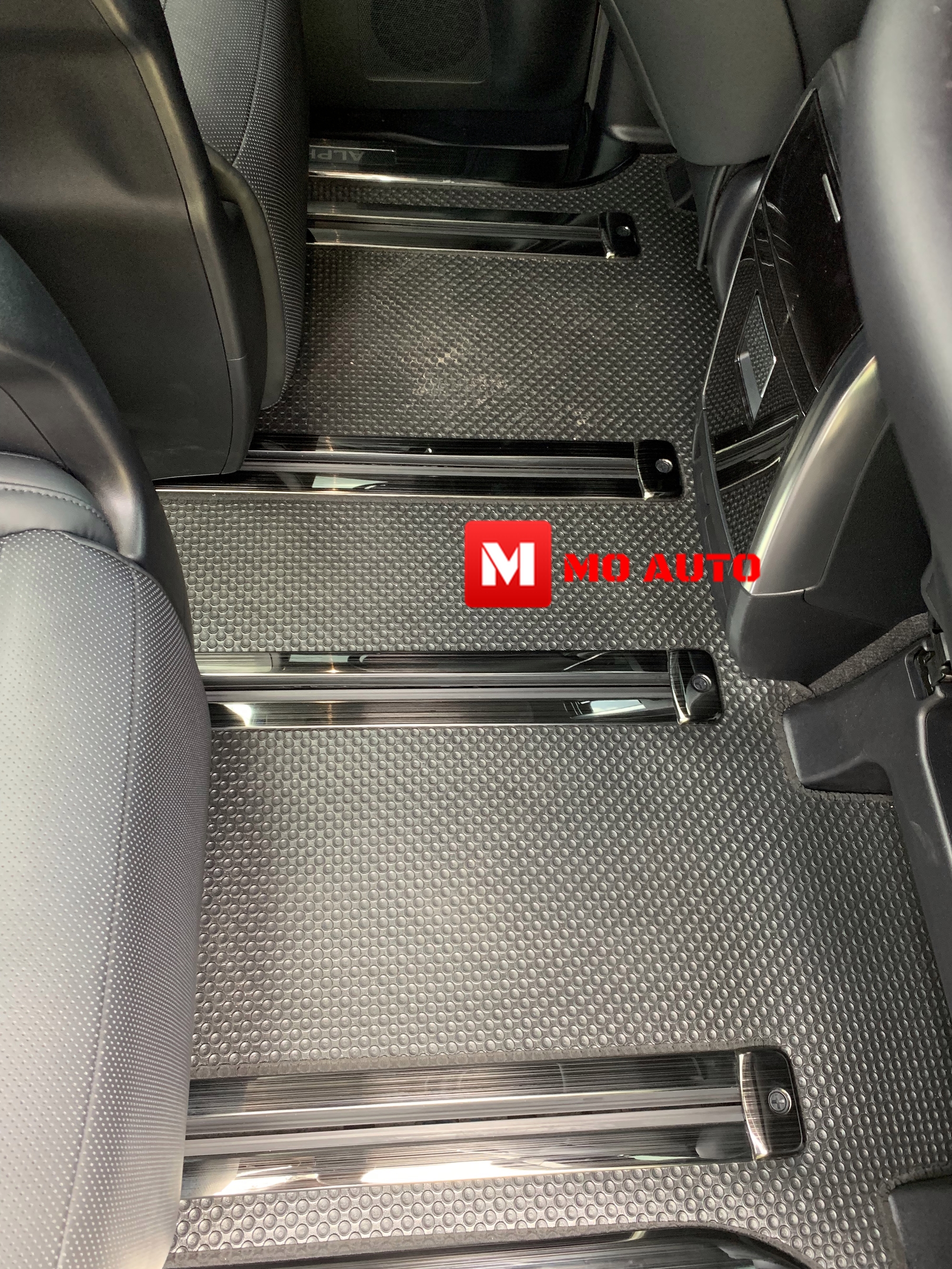 ครอบรางเลื่อนสแตนเลท 304 ALPHARD / VELLFIRE 2016-2022