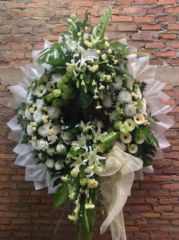 พวงหรีด W18