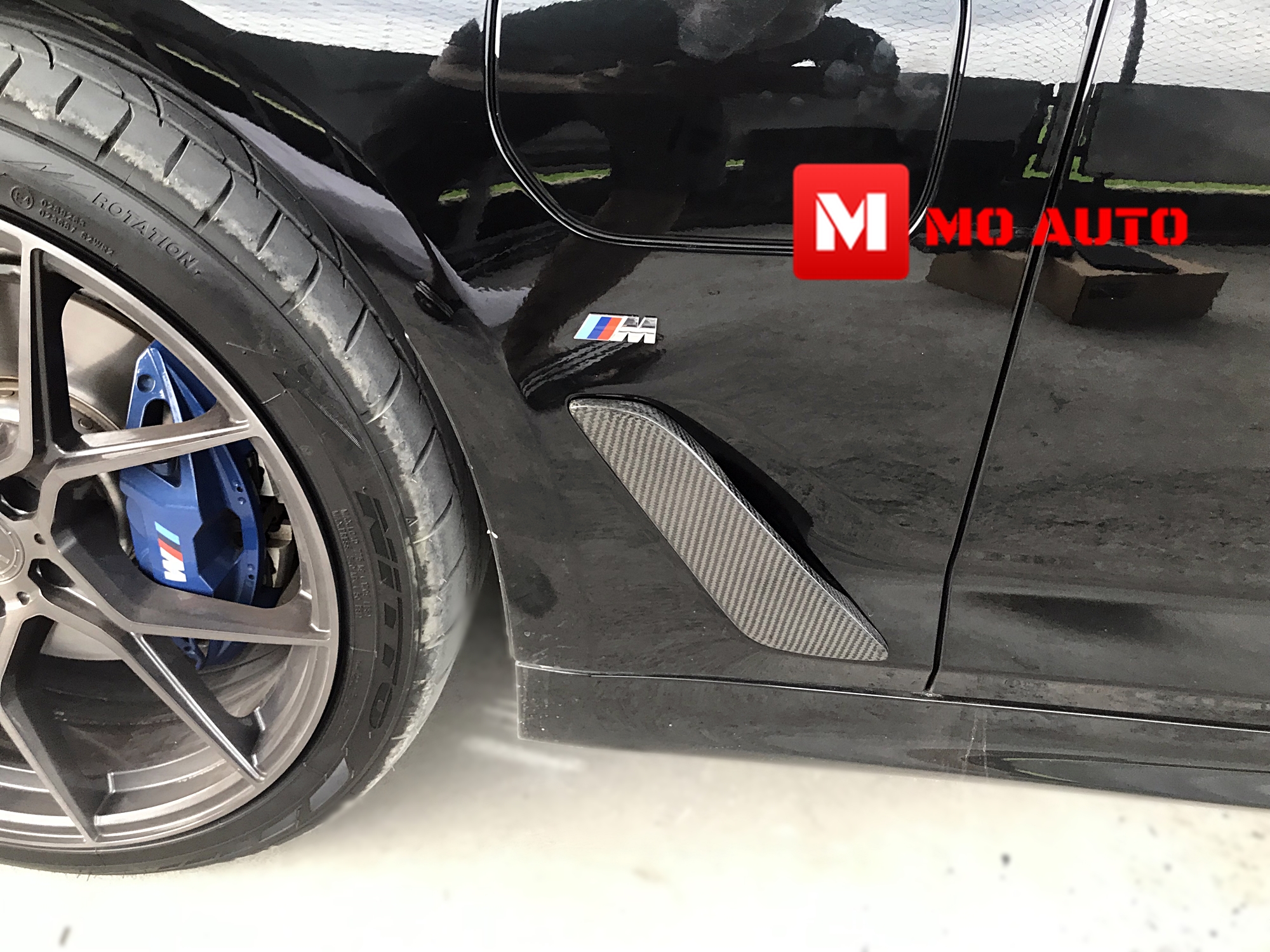 ครอบช่องระบายอากาศแก้มข้างเพียวคาร์บอน BMW G30