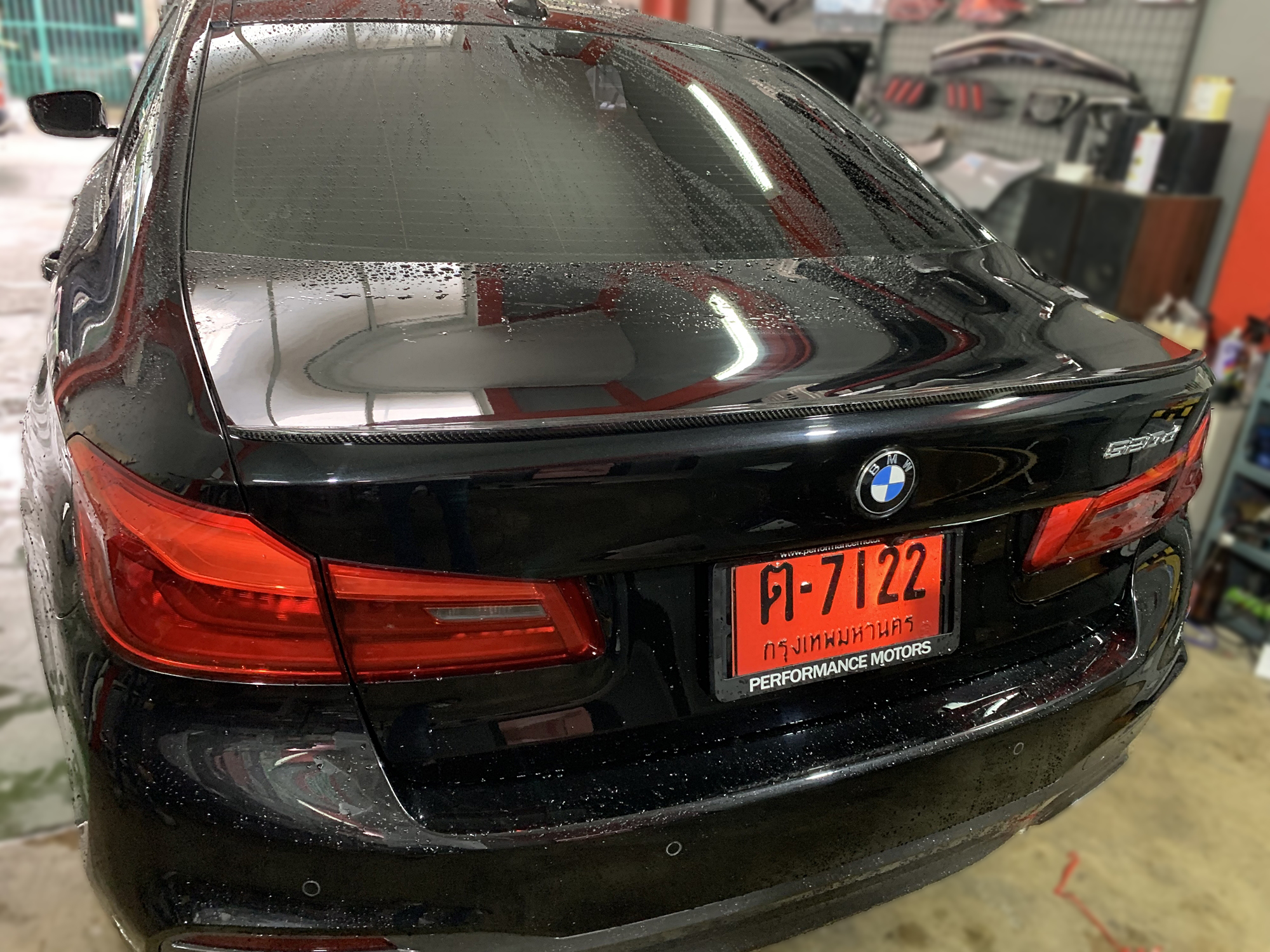 สปอยเลอร์ฝากระโปรงท้าย BMW G30 Carbon ทรง M5