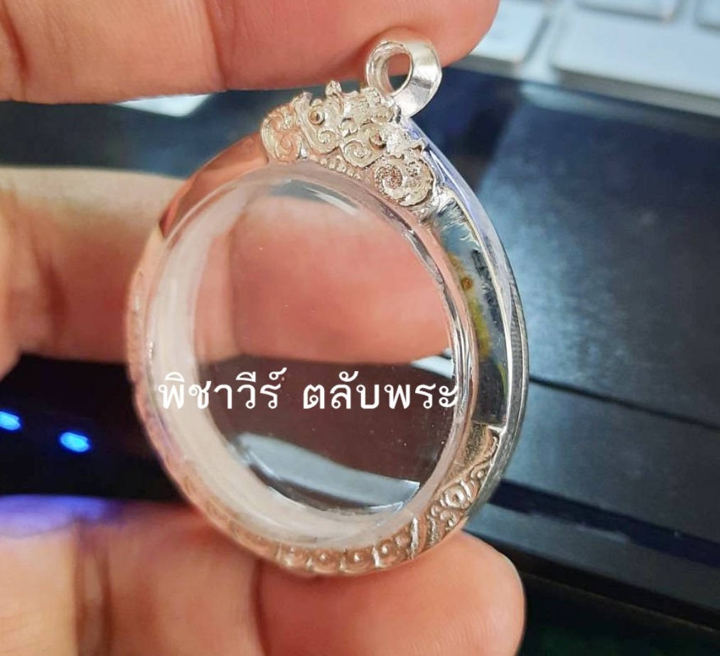 กรอบพระเงินขัดเงาใส่เหรียญกลมขนาด 3.0 ซม.