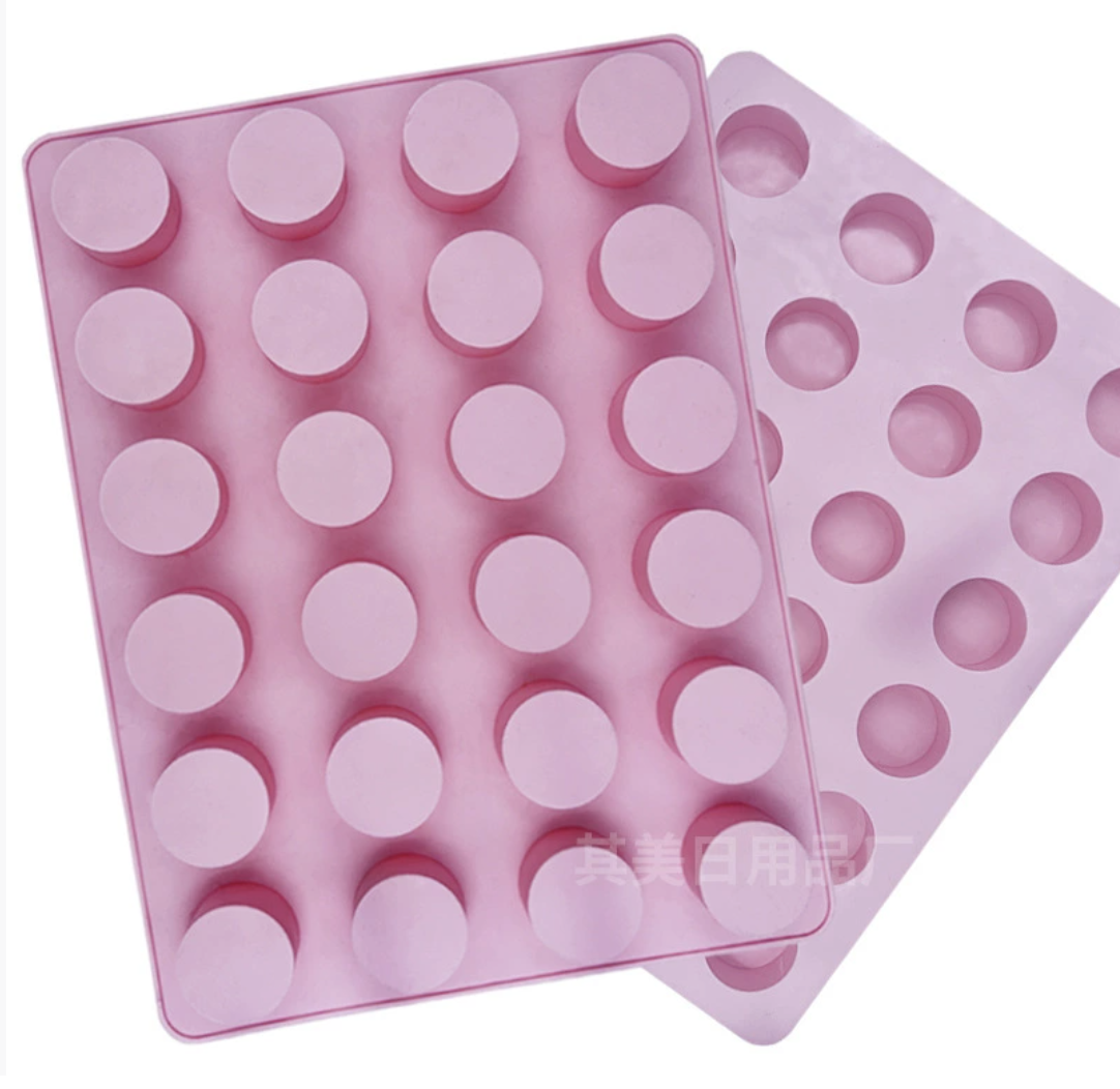 แม่พิมพ์ซิลิโคนวงกลม 24 ช่อง 4*2cm ขนาด 25g 005063