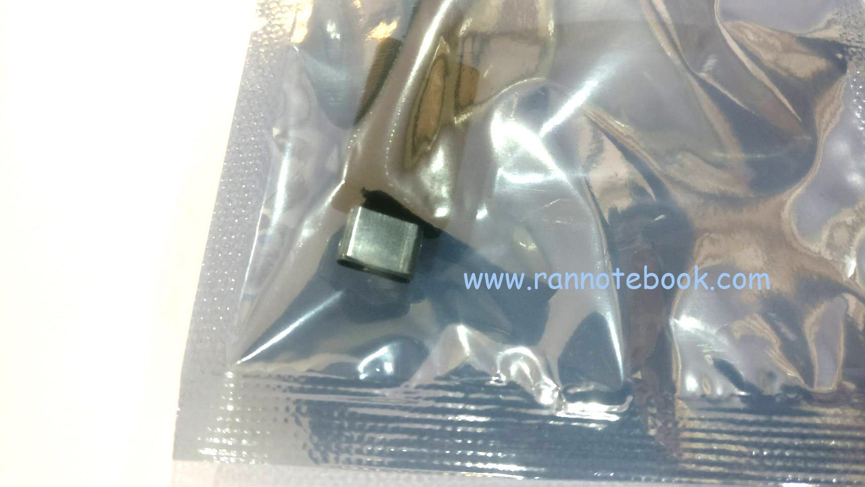 ตัวแปลง สายแปลง USB Type C เป็น VGA ยี่ห้อ HP ของแท้ รับประกันศูนย์ HP 1 ปี USB C to VGA ราคาพิเศษ