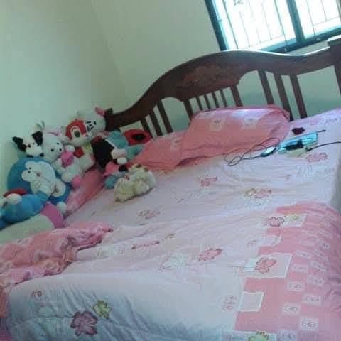 บ้านทาวน์เฮ้าส์ 2 ชั้น + คนเช่า รับเงินเดือนละ 5,000