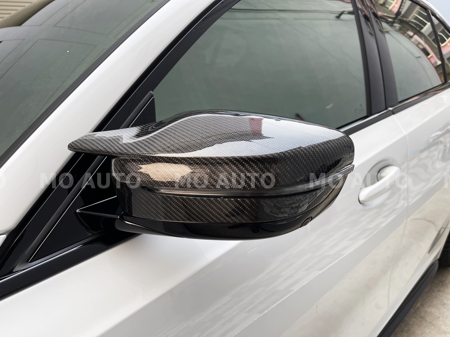 ฝากระจกมองข้างคาร์บอนแท้ ทรง M3 BMW G20