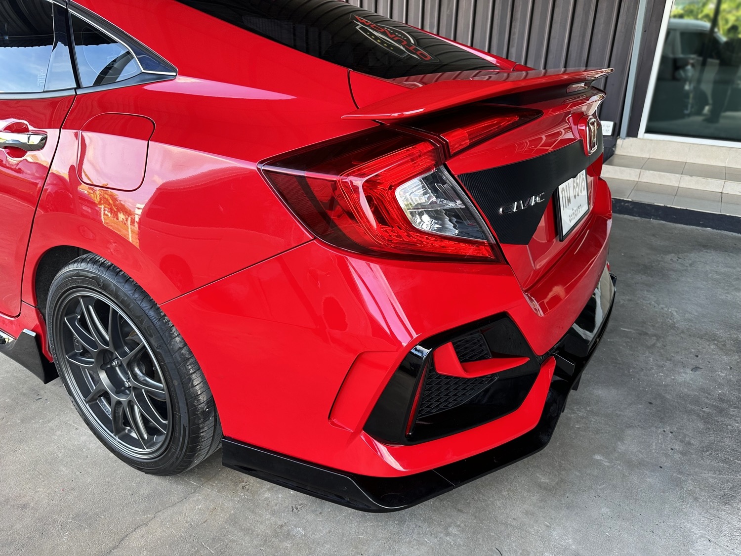 ชุดแต่ง TYPE-R สำหรับ CIVIC FC 2016-2021 (แบบเปลี่ยนกันชน)