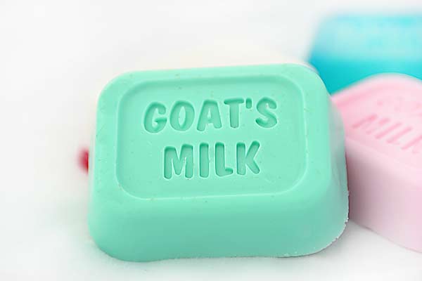 แม่พิมพ์สบู่ รูปสี่เหลี่ยม goat's milk 110g