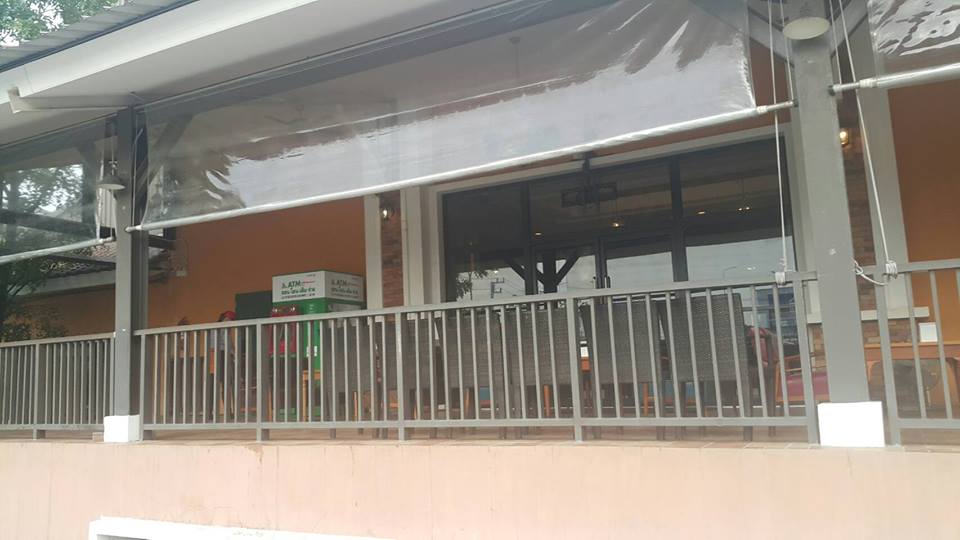 ผ้าใบชักรอกใส ขนาด 2 m x 5 m (ไม่รวมเสาเหล็กค้ำยัน) ผ้าใบสีใส โปร่งใส ผ้าใบกันสาดแบบใส ผ้าใบกันฝนโปร่งใส ผ้าใบม้วนกันฝนแบบใส ผ้าใบม้วนกันแดดสีใส clear ใส