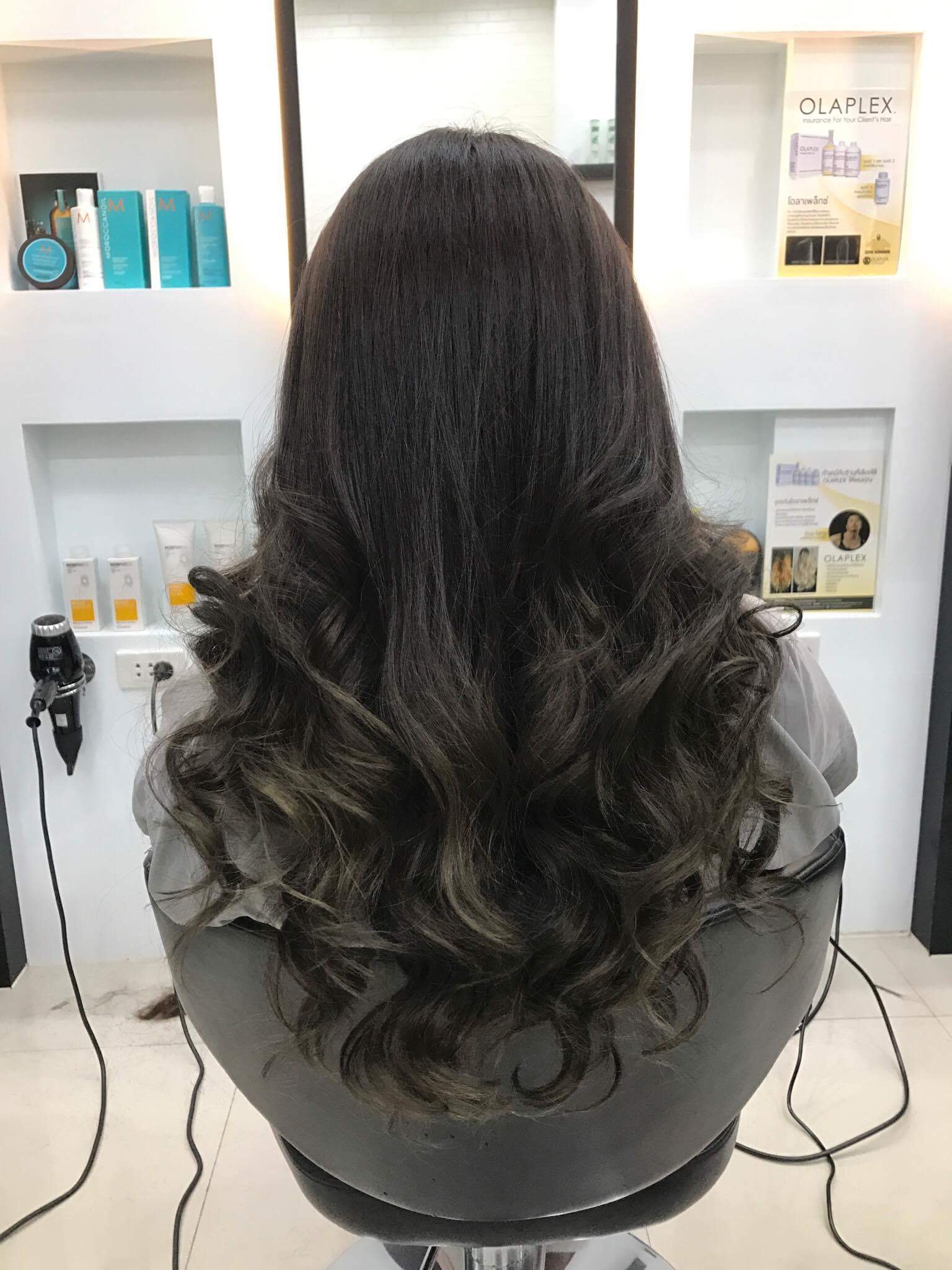 สีผม บลอนด์เข้มประกายหม่นเทา