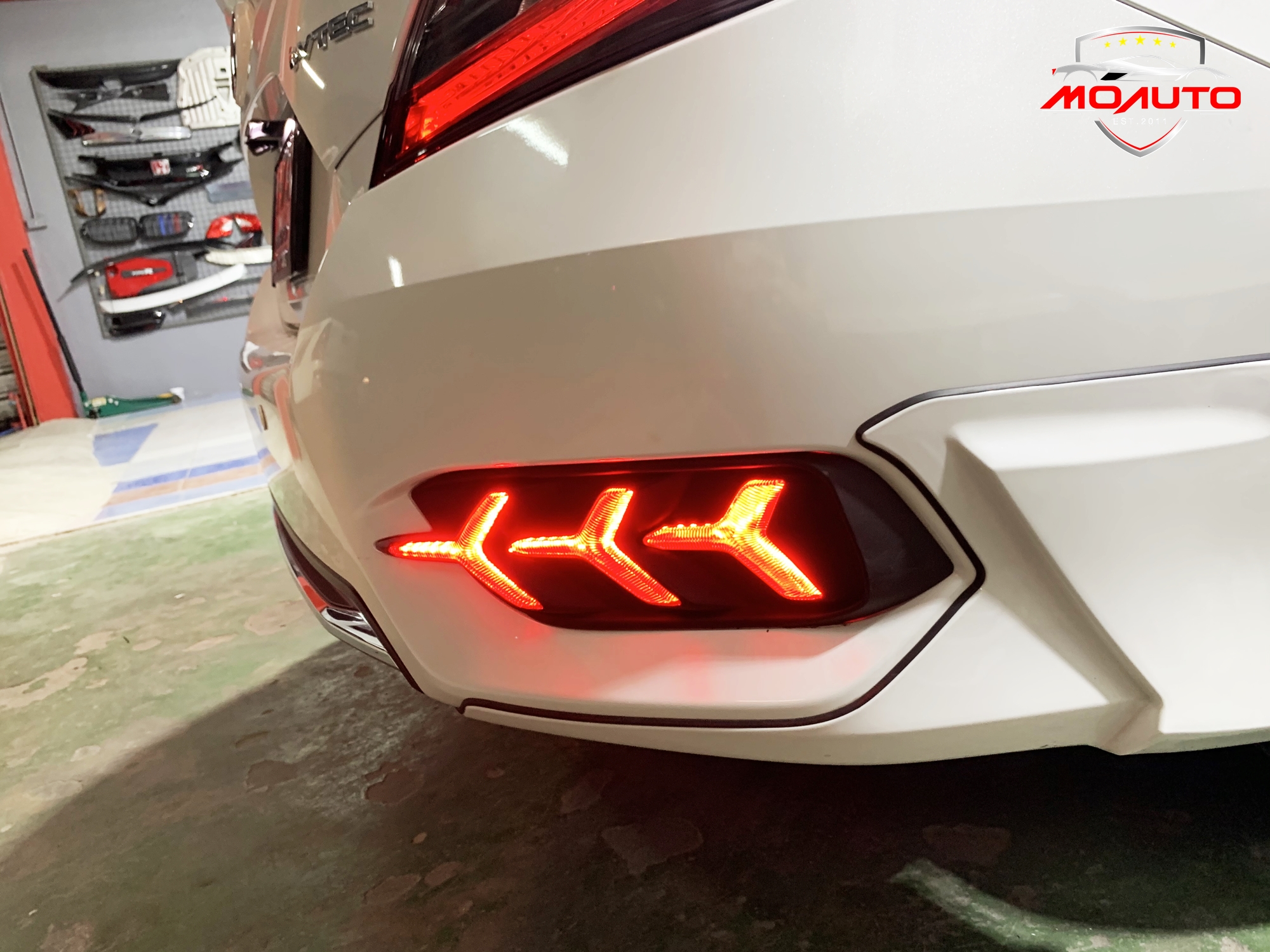 ไฟเบรคกันชนท้าย Lamborghini Style Civic FC 2016-2021