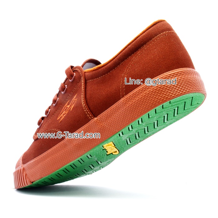 รองเท้าผ้าใบ Breaker 4X4 สีน้ำตาล