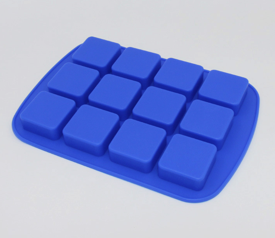 แม่พิมพ์ซิลิโคน สี่เหลี่ยม ขนาด 30 g 4*4*1.8 cm..