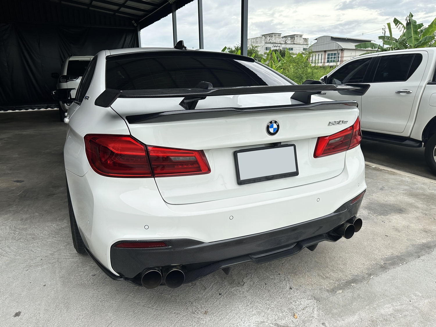 สปอยเลอร์ฝากระโปรงท้ายคาร์บอน BMW SERIES 5 G30 ทรง MP ปีกยก