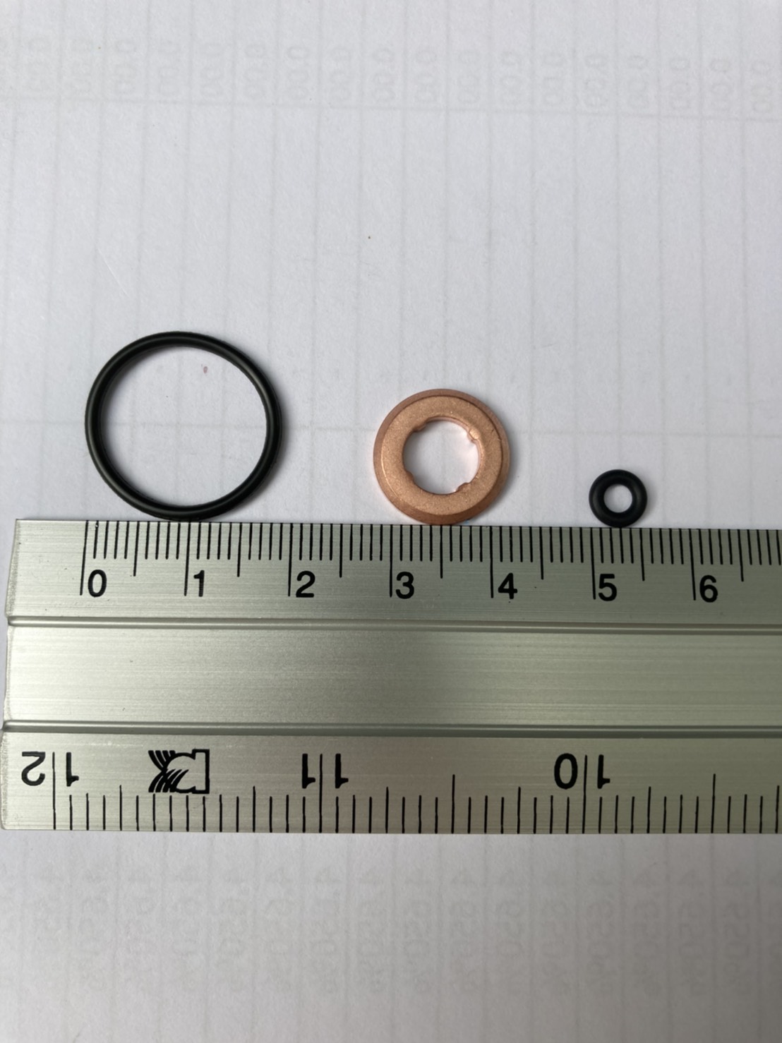 ชุดโอริงหัวฉีด แหวนรองหัวฉีด ปอร์เช่ คาเยน เครื่องดีเซล รหัสเครื่อง CRCA (เบอร์ 7, 8, 9) / Porshe Cayenne 95811051900 WHT000884 95511061900