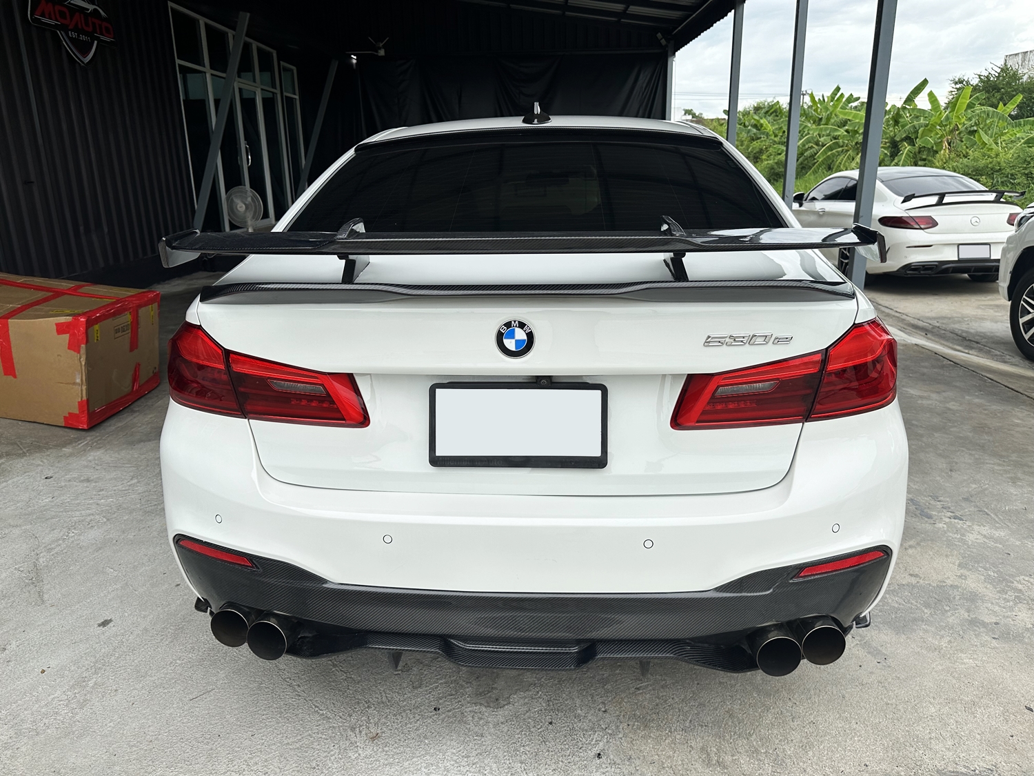 สปอยเลอร์ฝากระโปรงท้ายคาร์บอน BMW SERIES 5 G30 ทรง MP ปีกยก