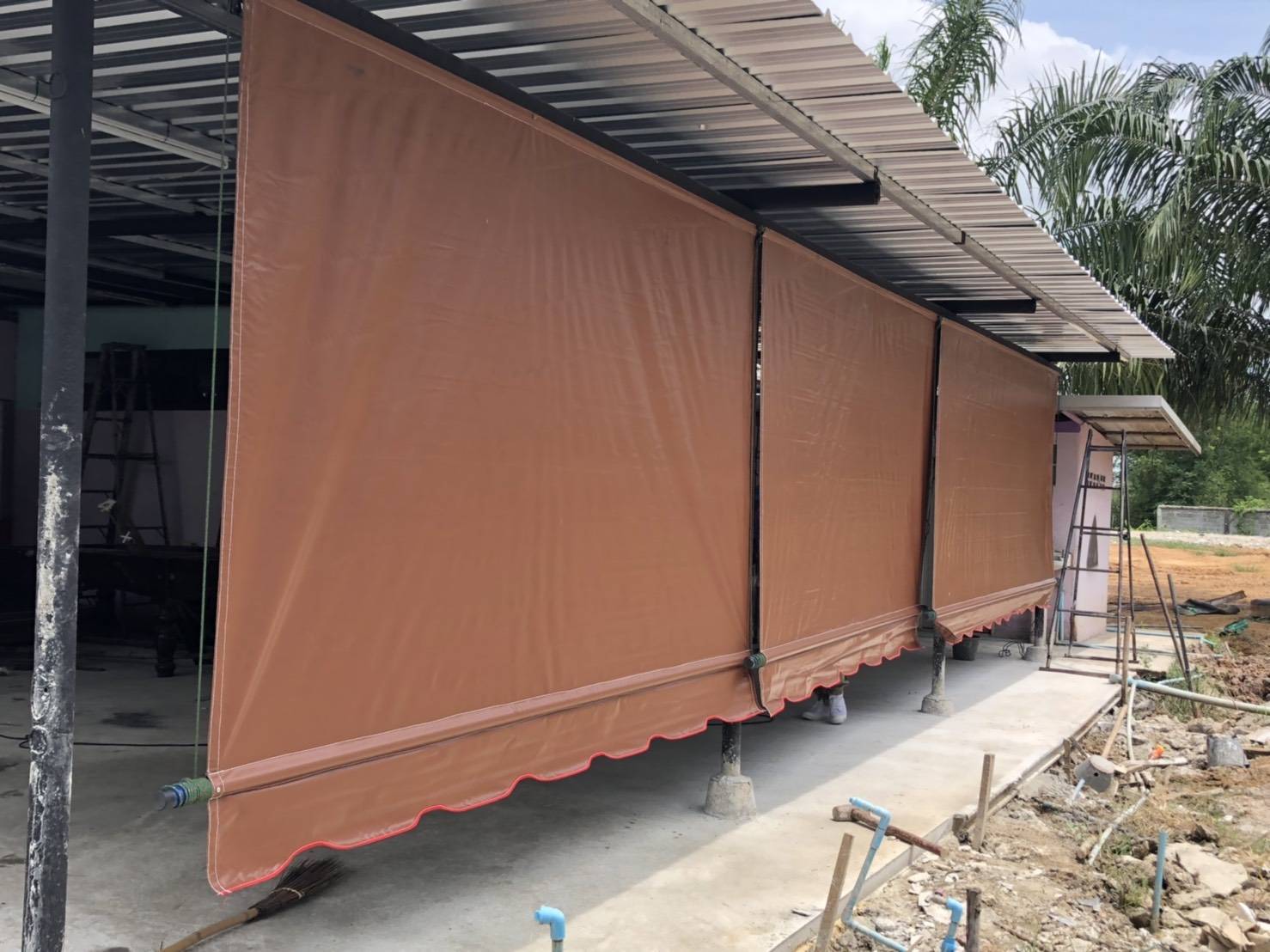 MKP TenT ผ้าใบชักรอก กว้าง 1เมตร สูง 1 เมตร (ไม่รวมเสาค้ำ) กันสาดผ้าใบ ชักรอกผ้าใบ ผ้าใบม้วนขึ้นลง ผ้าใบม้วนเก็บได้ มีทุกสี ขาว เทา ดำ น้ำเงิน แดง เขียว เหลือง ฟ้า ครีม ม่วง 1m x 1m