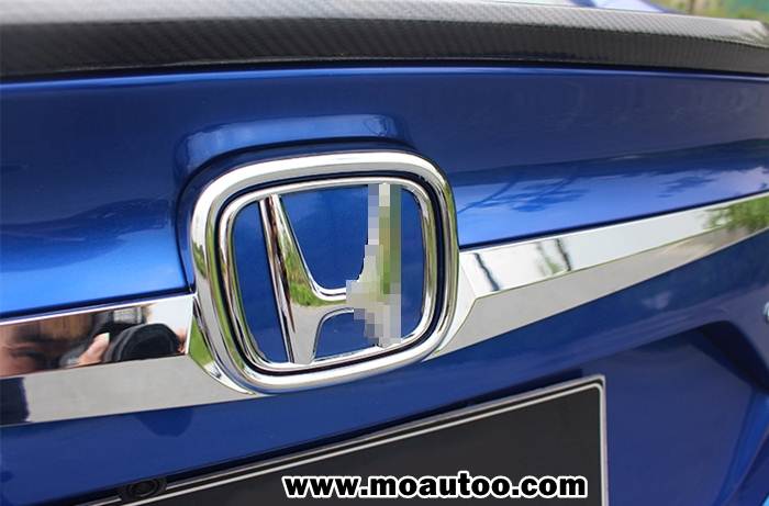 คิ้วฝากระโปรงท้ายเหนือป้ายทะเบียนแบบนูน CIVIC FC