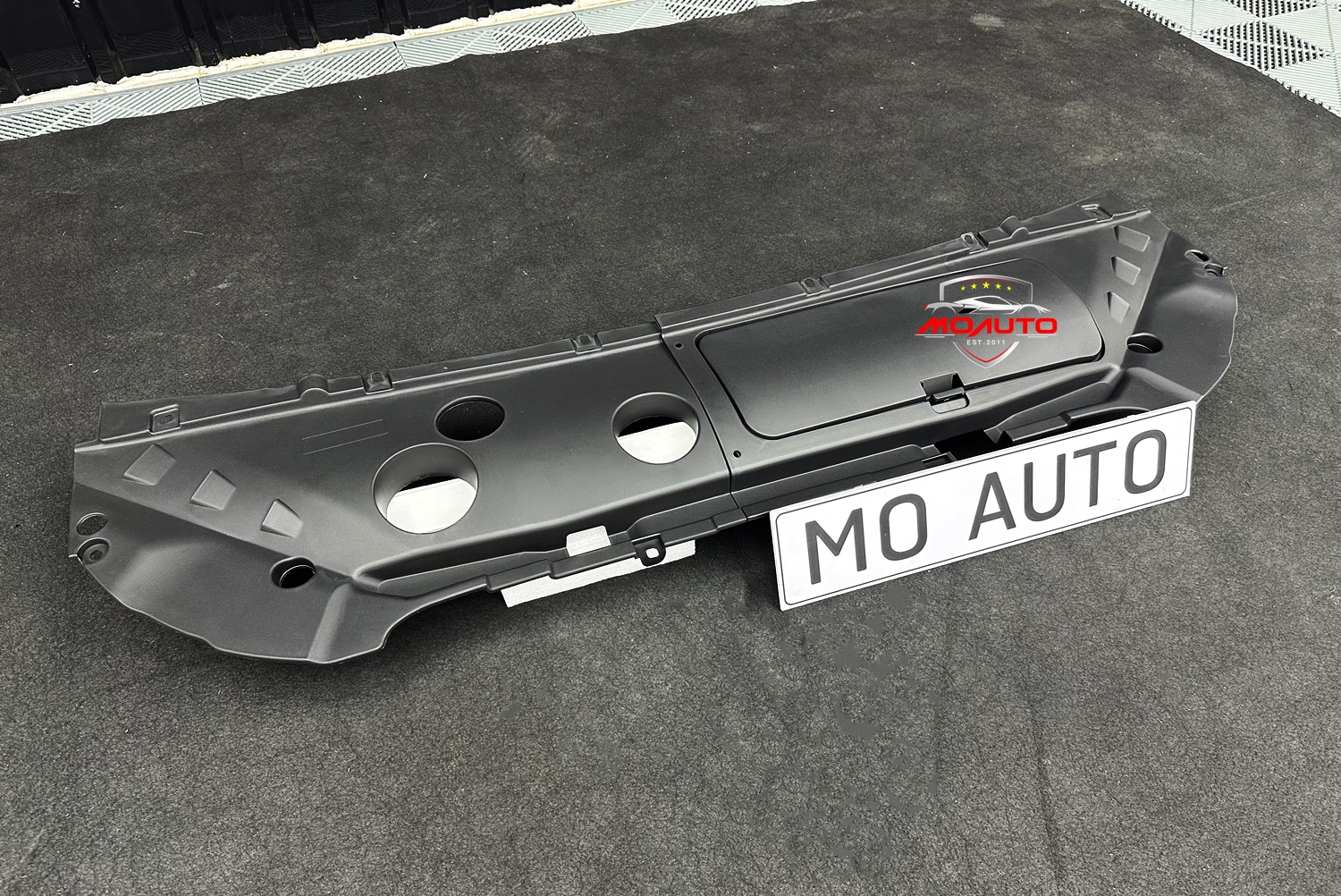 แผ่นปิดใต้ฝากระโปรงหน้าพร้อมช่องเก็บของ BYD DOLPHIN