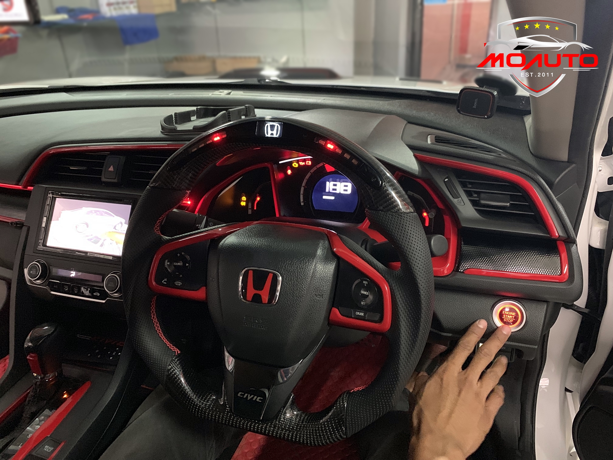 พวงมาลัย LED คาร์บอนแท้ พร้อมหน้าจอแสดงผล CIVIC FC / FK