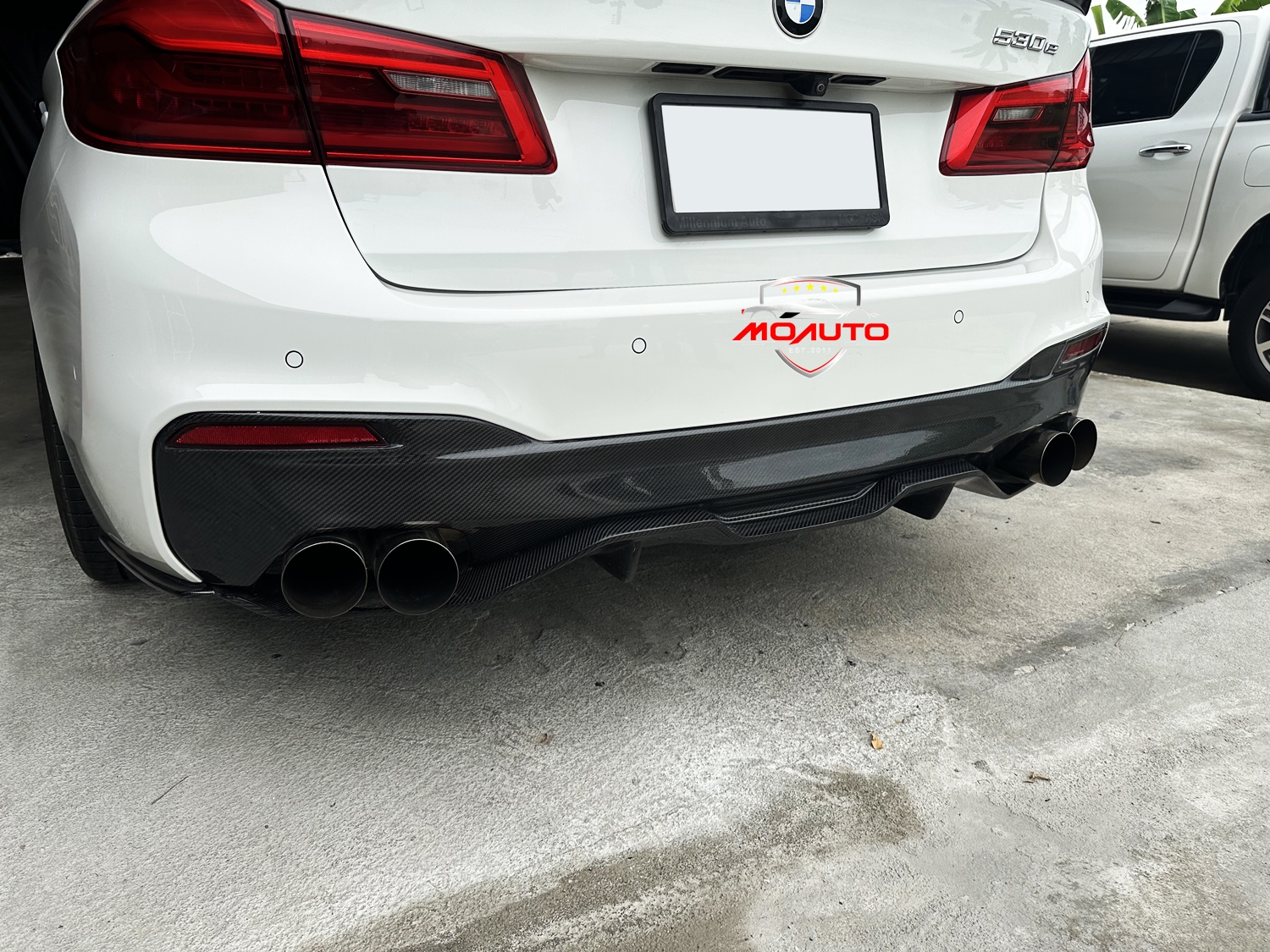 Diffuser BMW Series 5 G30 Pure Carbon ทรง MP