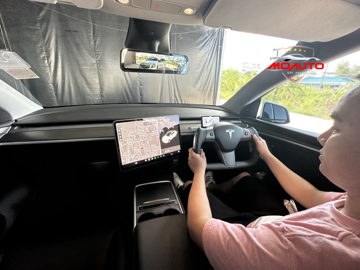 พวงมาลัย YOKE Tesla Model Y