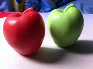 แม่พิมพ์ซิลิโคน แอ๊ปเปิ้ล apple 5 ช่อง 100g สั่งผลิตขั้นต่ำ 2 ชิ้น IJPU