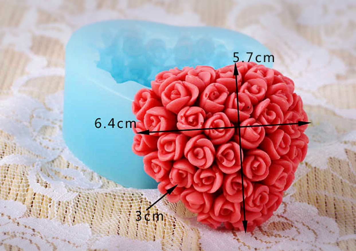 แม่พิมพ์ซิลิโคนหัวใจดอกไม้ 100g 6.4*5.7*3 cm