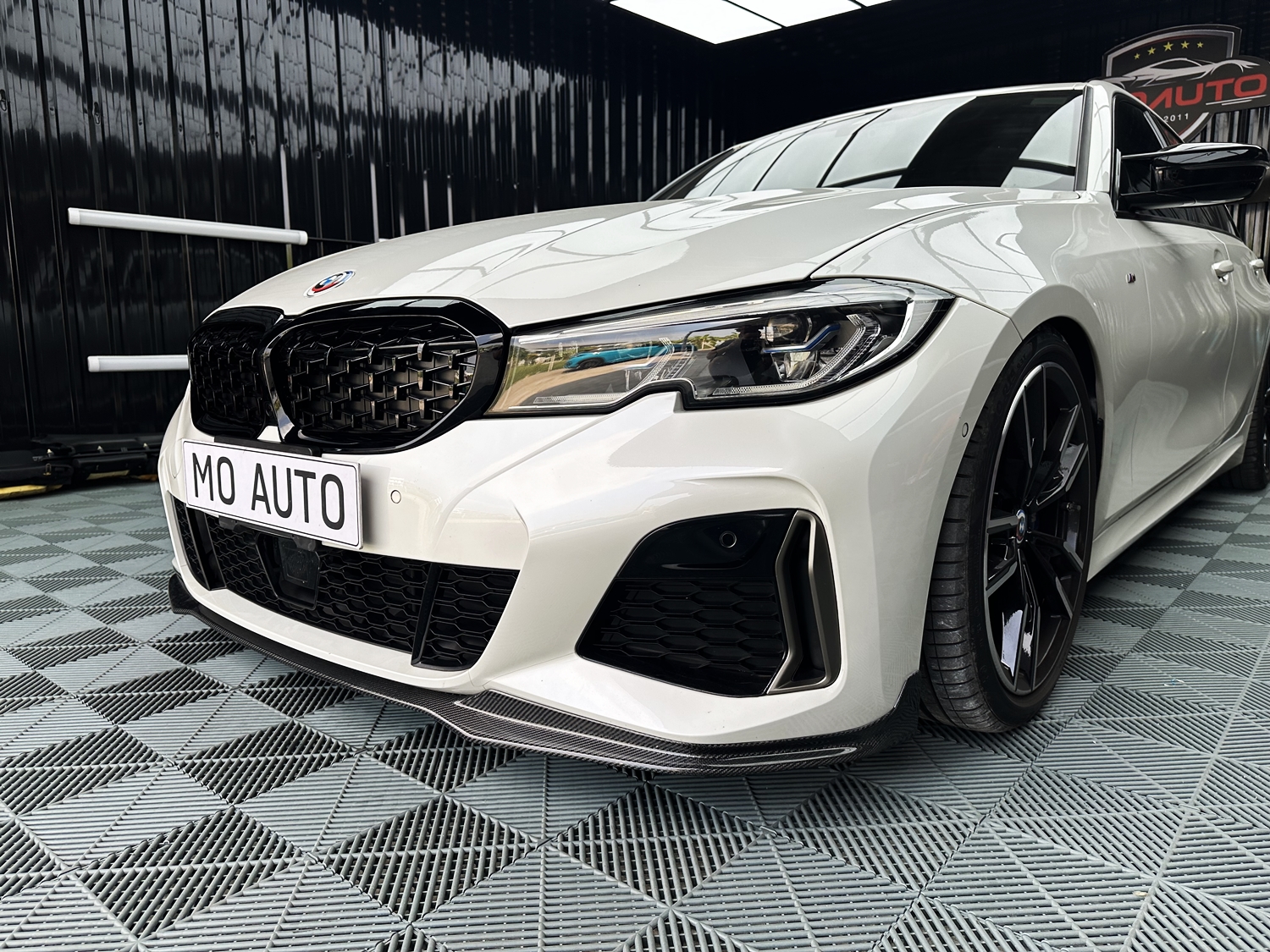 ลิ้นหน้า BMW G20 ทรง MP2