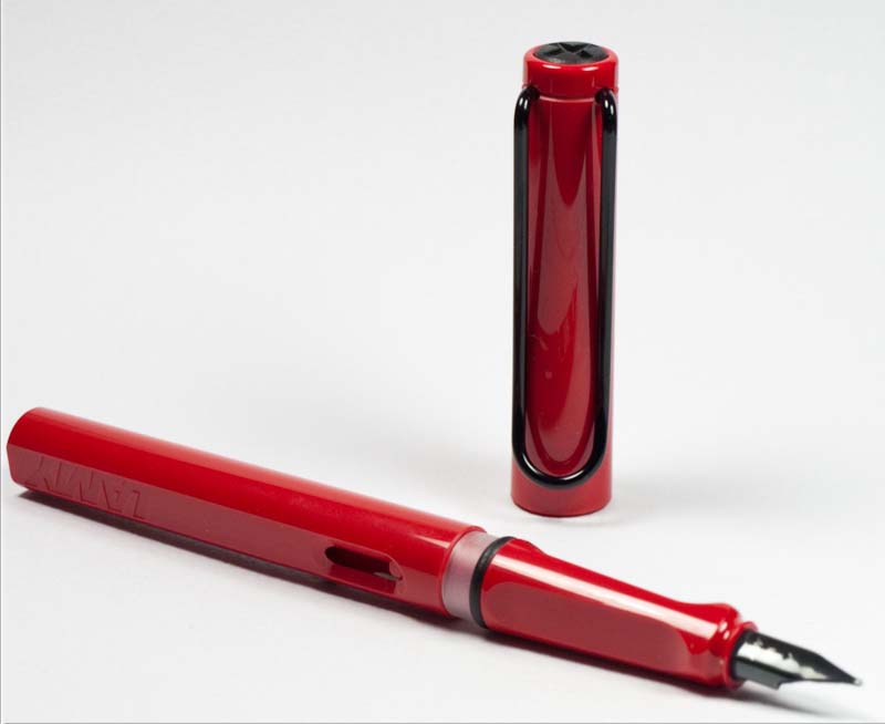 Lamy Safari red with black clip old edition