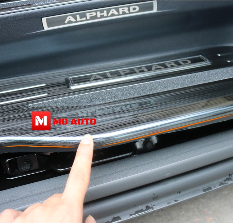 สคับเพลทกันรอย ดำเงา V2 ALPHARD / VELLFIRE MC
