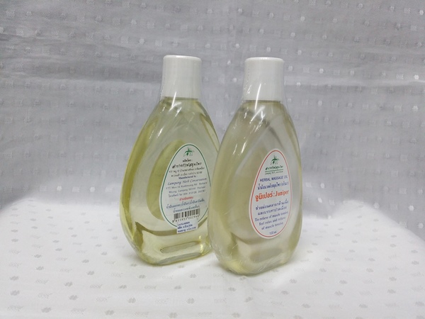 น้ำมัน "นวดตัวสมุนไพร อโรมา กลิ่นจูนิเปอร์(Juniper)" บรรจุขวดๆ ละ 100 ml.