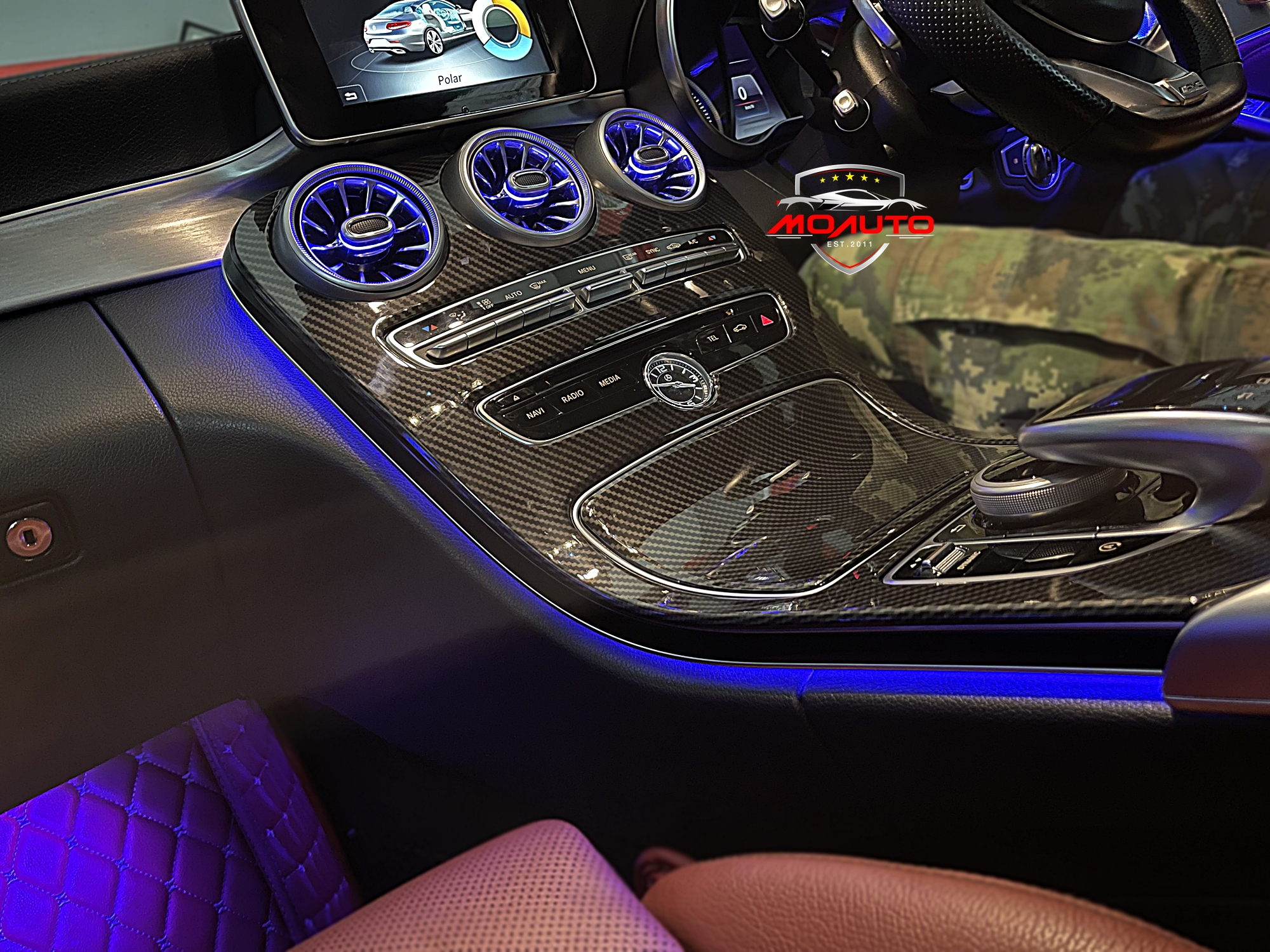 ไฟคอนโซลกลางพร้อมไฟแผงข้างประตู AMBIENT LIGHT - GLC W253