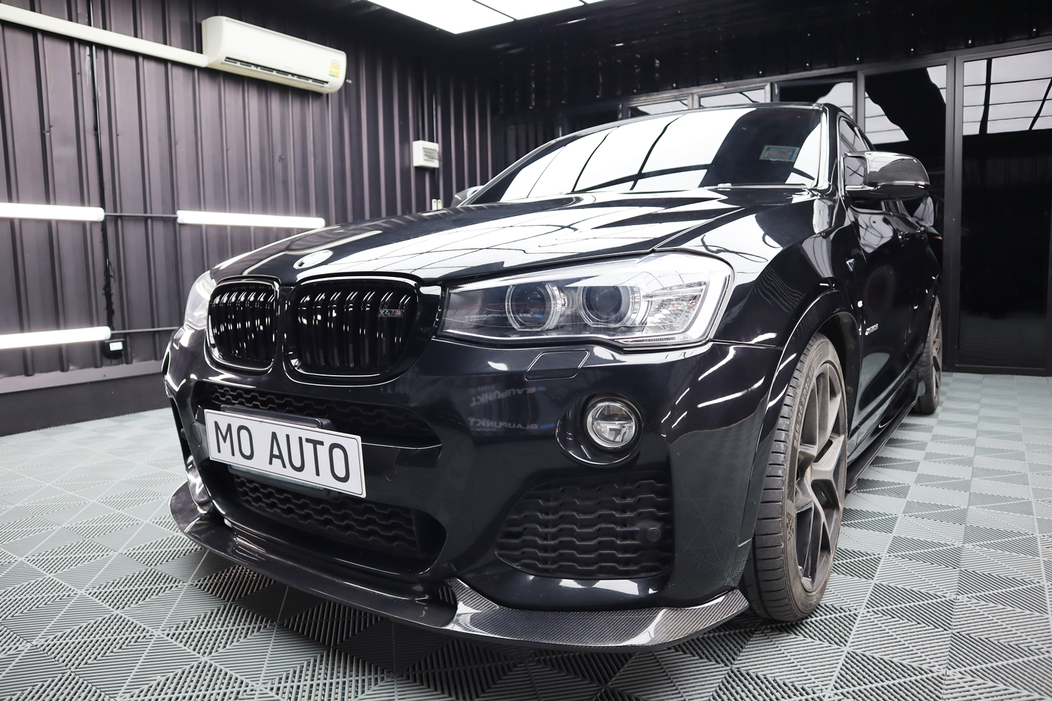 ลิ้นหน้าเพียวคาร์บอน ทรง MP X3 X4 ( F25 F26 )