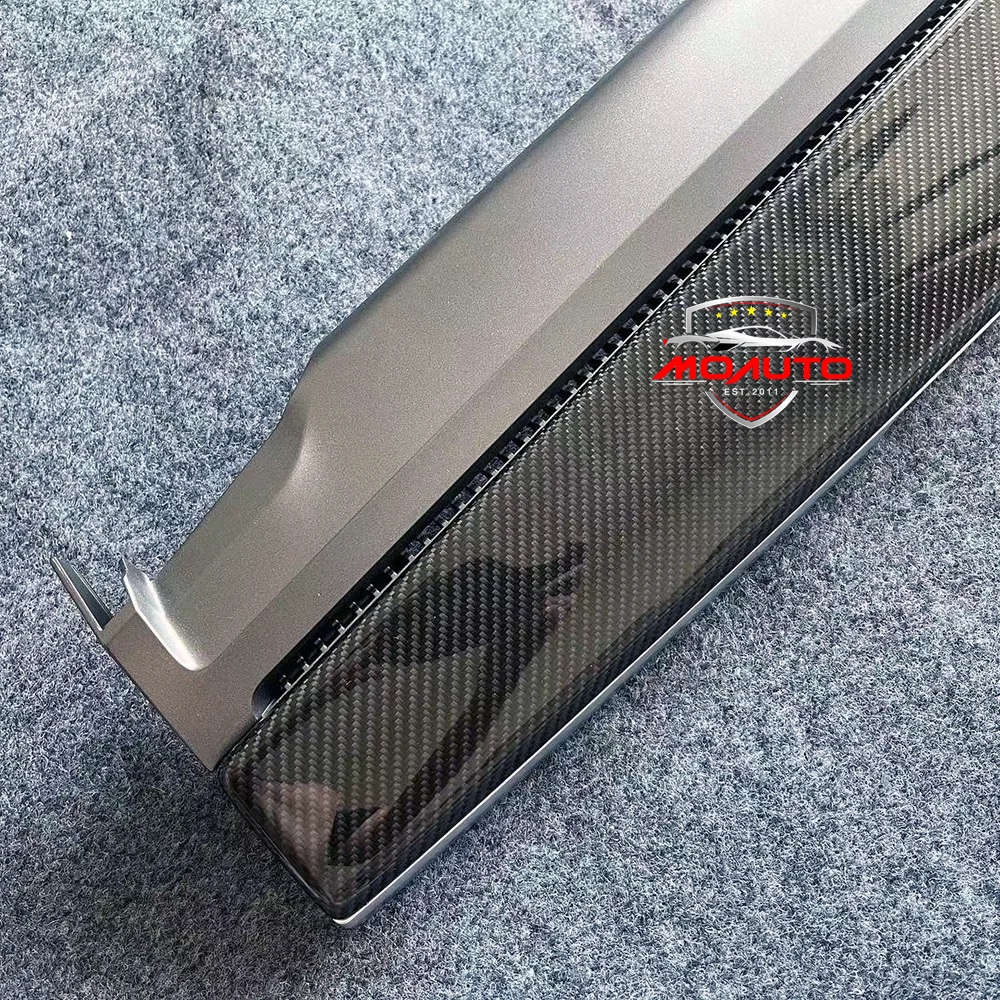 คอนโซลหน้าคาร์บอนแท้ Tesla Model 3