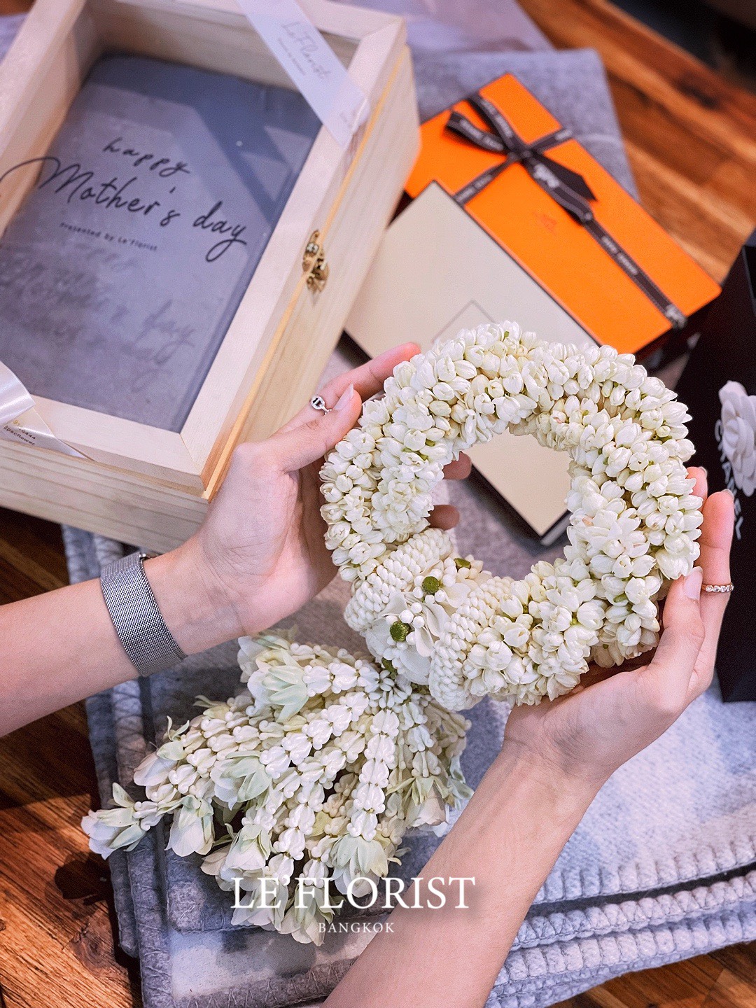 พวงมาลัยดอกมะลิสด ดอกมพลิเเท้