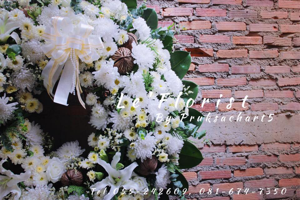 W30 พวงหรีดดอกไม้