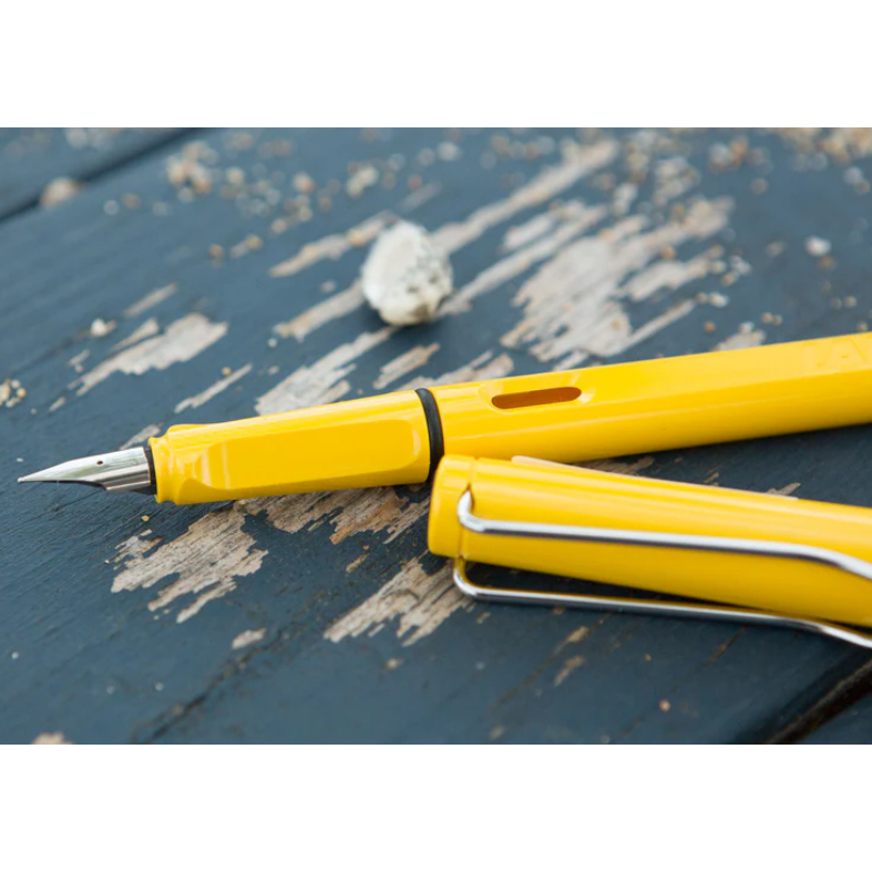 LAMY safari yellow Fountain pen