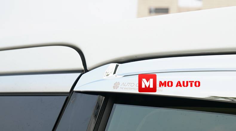 คิ้วกันสาดประตูคู่หน้า โครเมียม ALPHARD / VELLFIRE MC