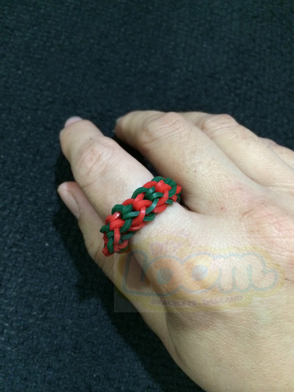 100% Silicone Loom Bands สีเขียวทหาร 600 เส้น ( # 22 )