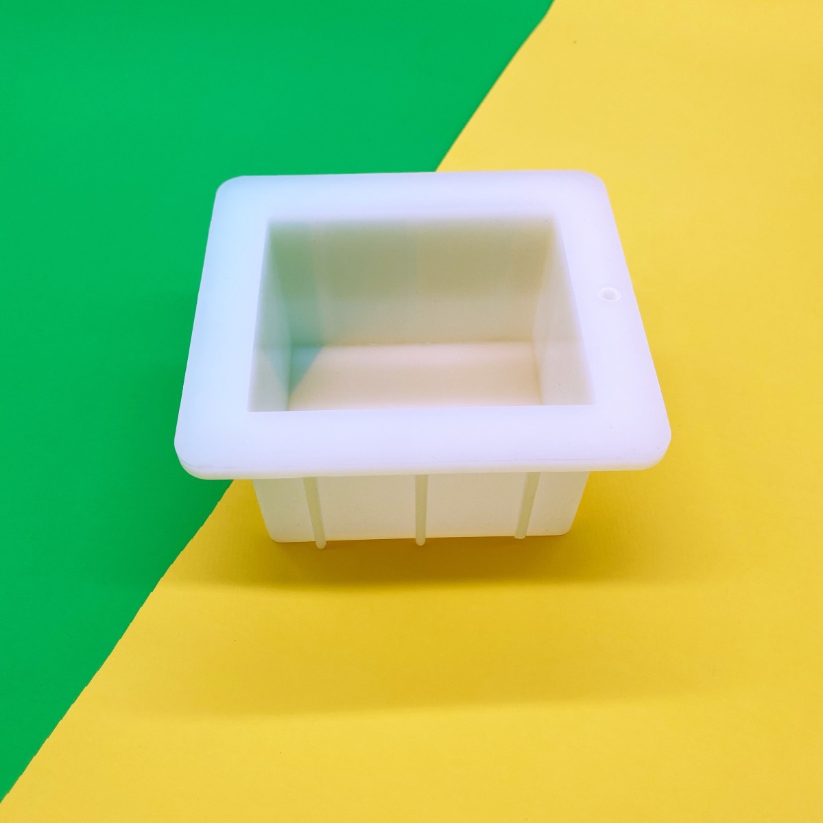 เเม่พิมพ์สบู่ รูปสี่เหลี่ยมจัตุรัส 500g 002503