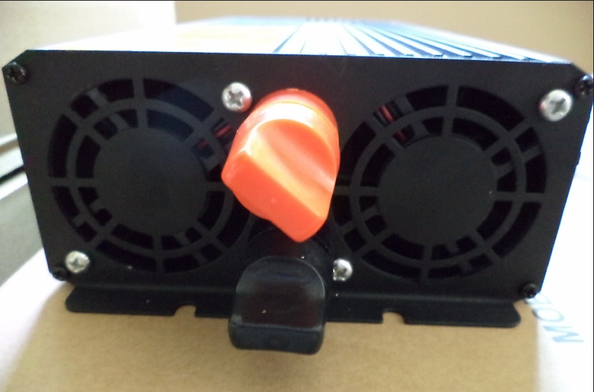 เครื่องแปลงไฟรถเป็นไฟบ้าน Pure Sine Wave - Best Power 1000W